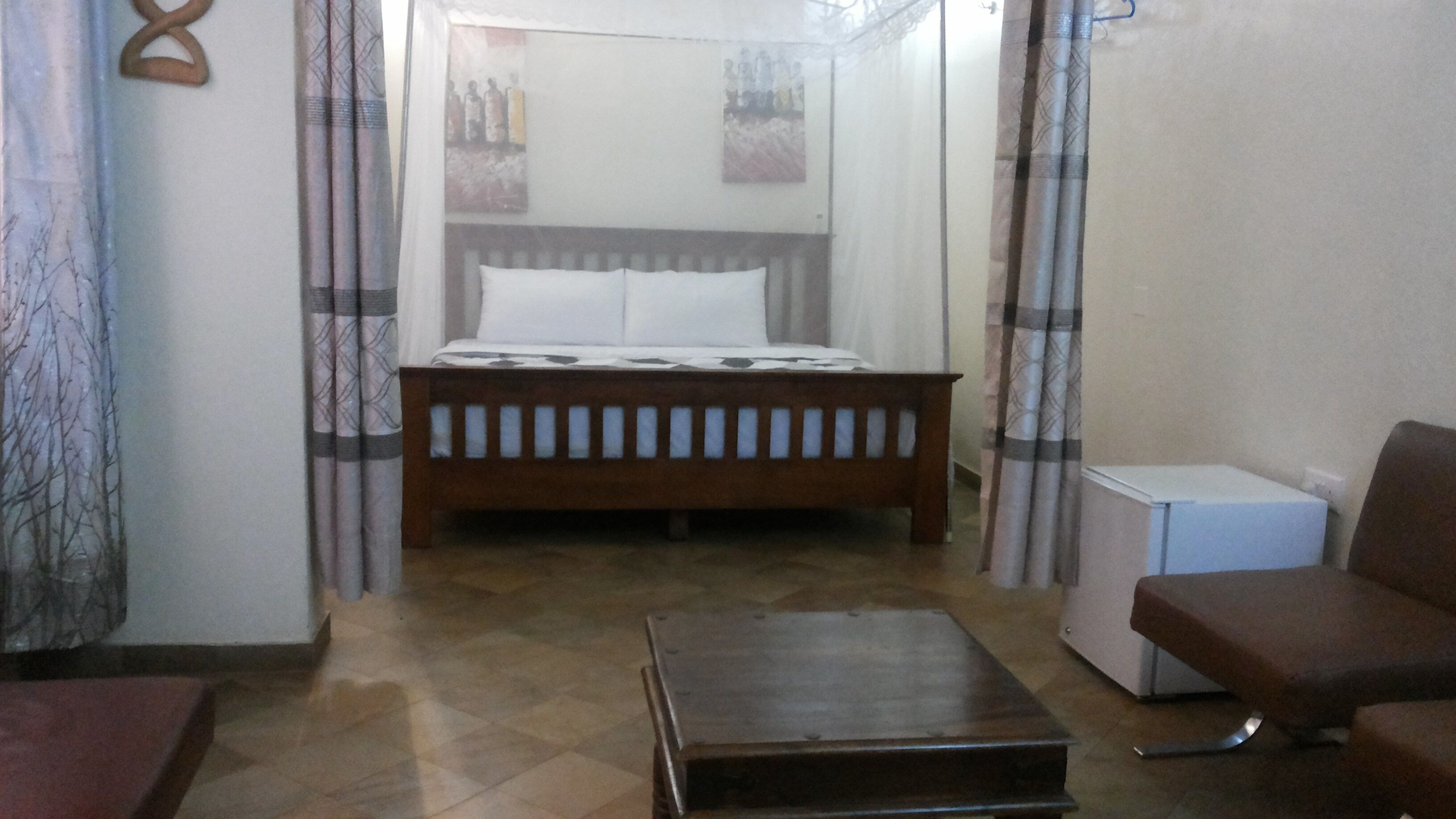 ファミリー ルーム | 客室ごとに異なる装飾、客室ごとに異なるインテリア、WiFi (無料)、ベッドシーツ