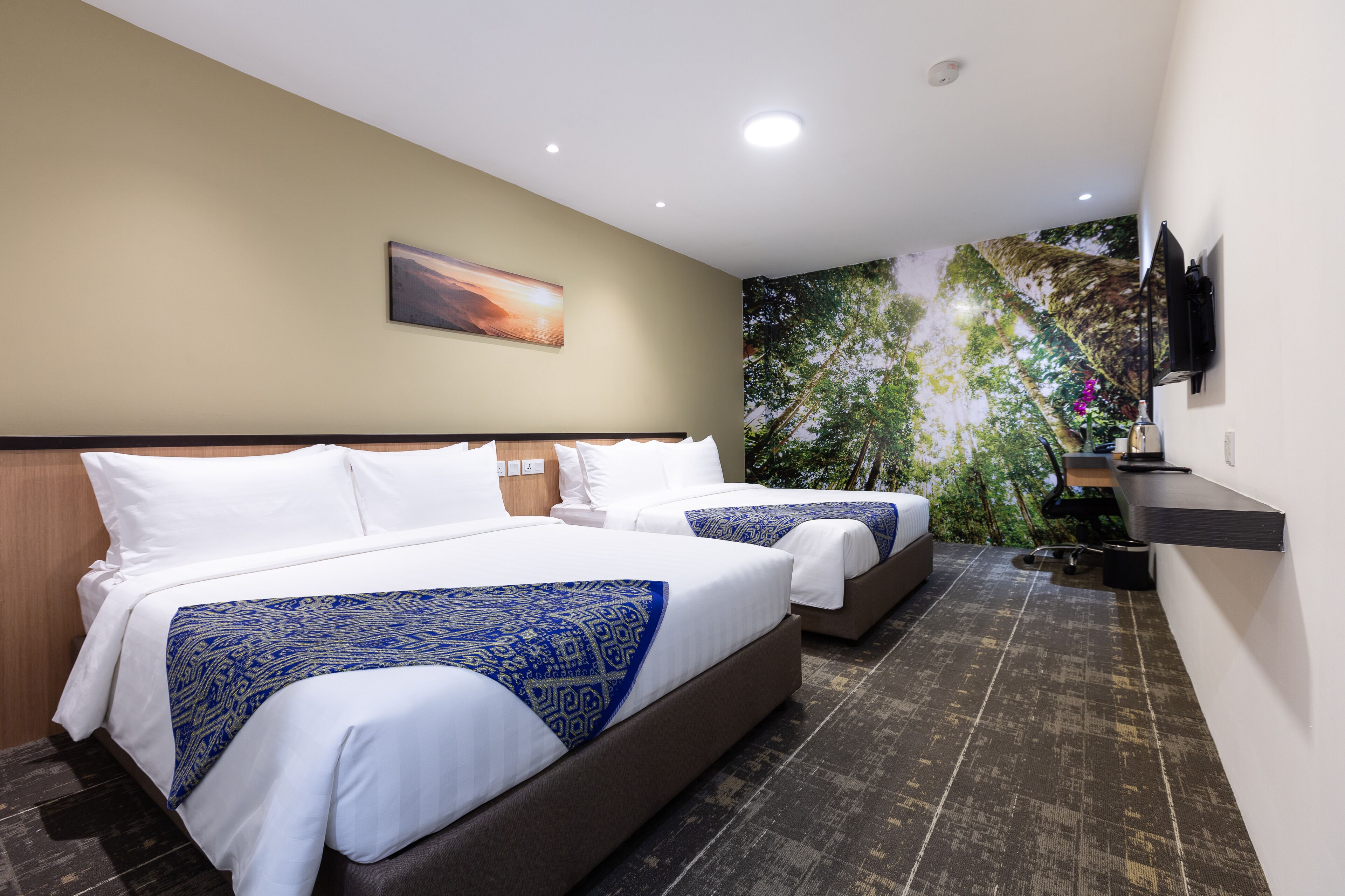 standard family room | minibar, in-room safe, iron/ironing board, free wifi