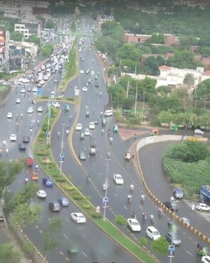 Deluxe Room | City view