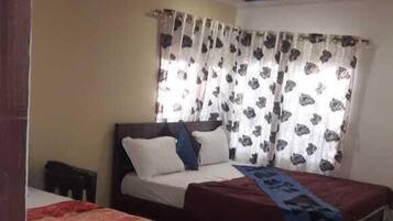 Family Room | Free WiFi