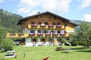 Exterior - Landhaus & Haus Rustika (Wagrain)