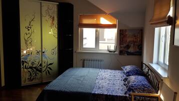 4 bedrooms, WiFi, bed sheets