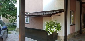 Exterior detail - Guesthouse "GoraTwins" near Boryspil airport (Hora)