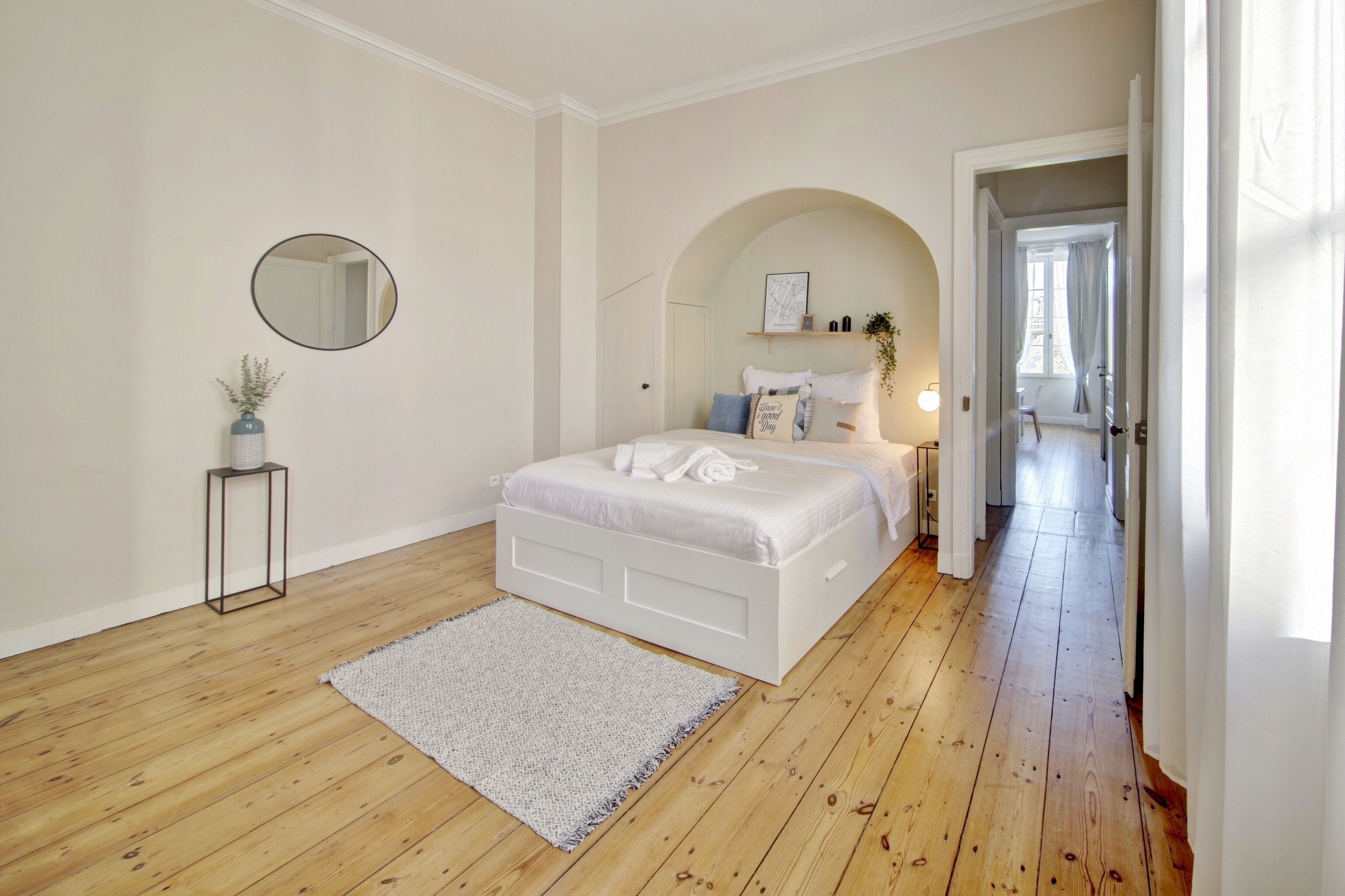 4 chambres, fer et planche à repasser, Wi-Fi gratuit, draps fournis