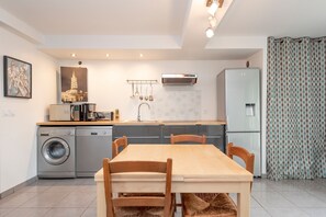 Fridge, microwave, oven, dishwasher
