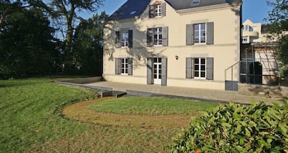 VILLA DES MIMOSAS - Maison de ville de 300m²