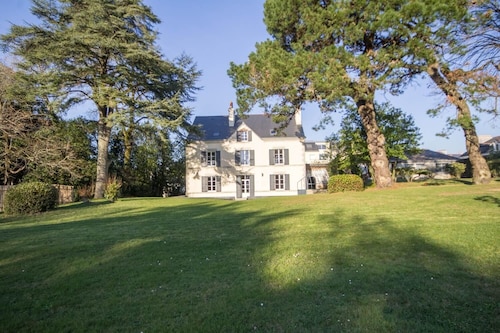 VILLA DES MIMOSAS - Maison de ville de 300m²