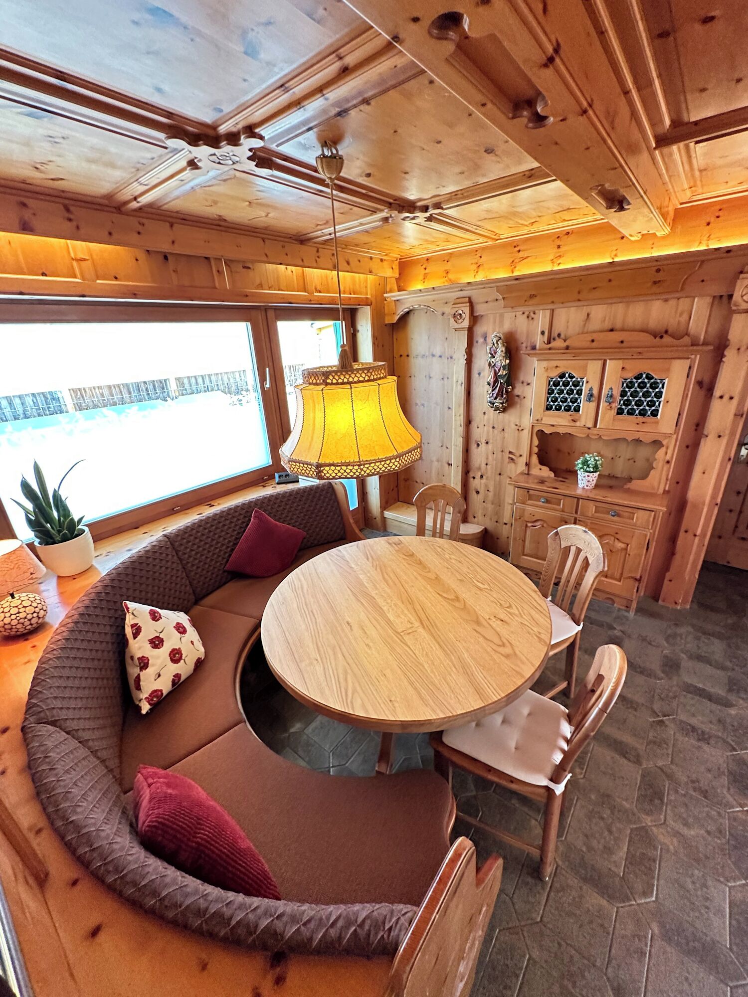 Apartment, 4 Bedrooms, Balcony (incl. Cleaning Fee 150€) | In-room dining