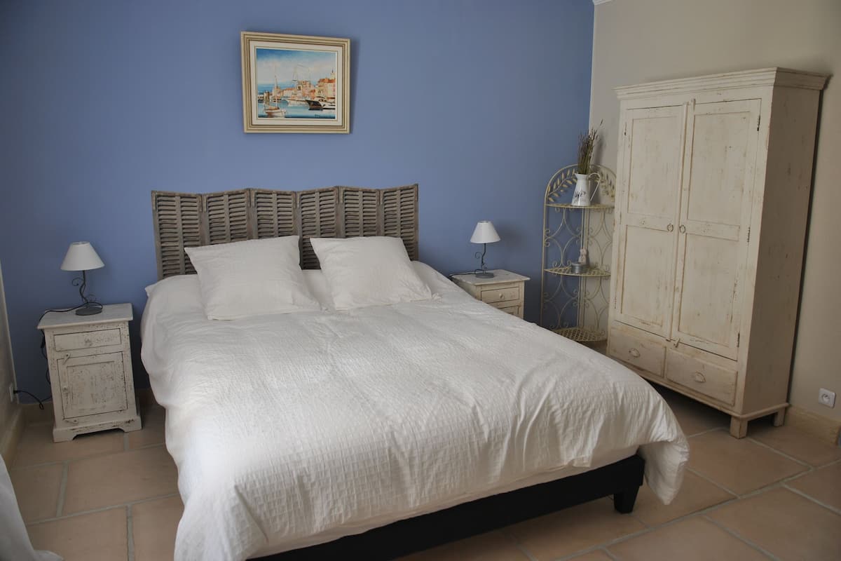 Double Room (Esprit Provence) | Individually decorated, free cribs/infant beds, free WiFi, bed sheets