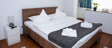 2 bedrooms, WiFi, bed sheets