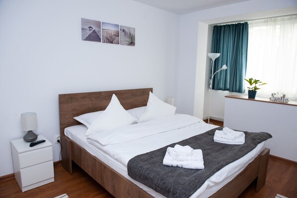 2 bedrooms, WiFi, bed sheets - Dawn - Premium central apartment (Brașov)