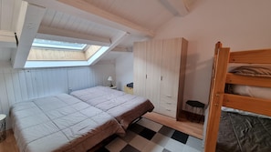 2 bedrooms