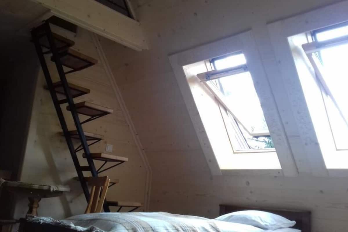 Classic Quadruple Room | 1 bedroom, bed sheets