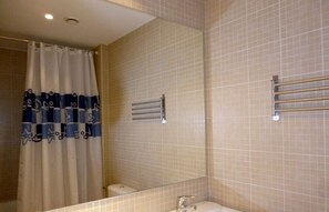 Bathroom - JULIA 2/5 - APT 103 M² -HUT 006691- 2 PARKING- EL TARTER (SANT PERE DEL TARTER)