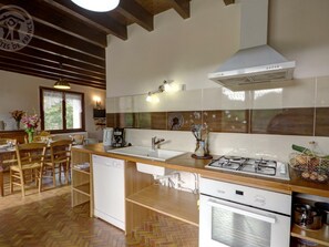 Fridge, microwave, dishwasher