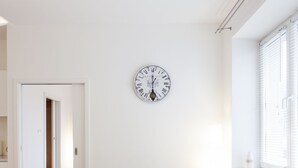 Apartment | In-room dining - KrakowRentals - Snow White Apartment (Kraków)