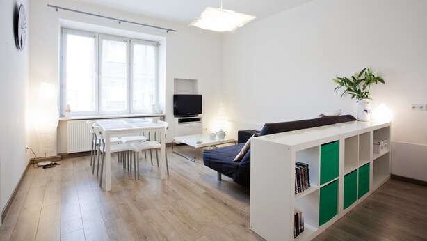 Apartment | 1 bedroom, in-room safe, iron/ironing board, free WiFi - KrakowRentals - Snow White Apartment (Kraków)