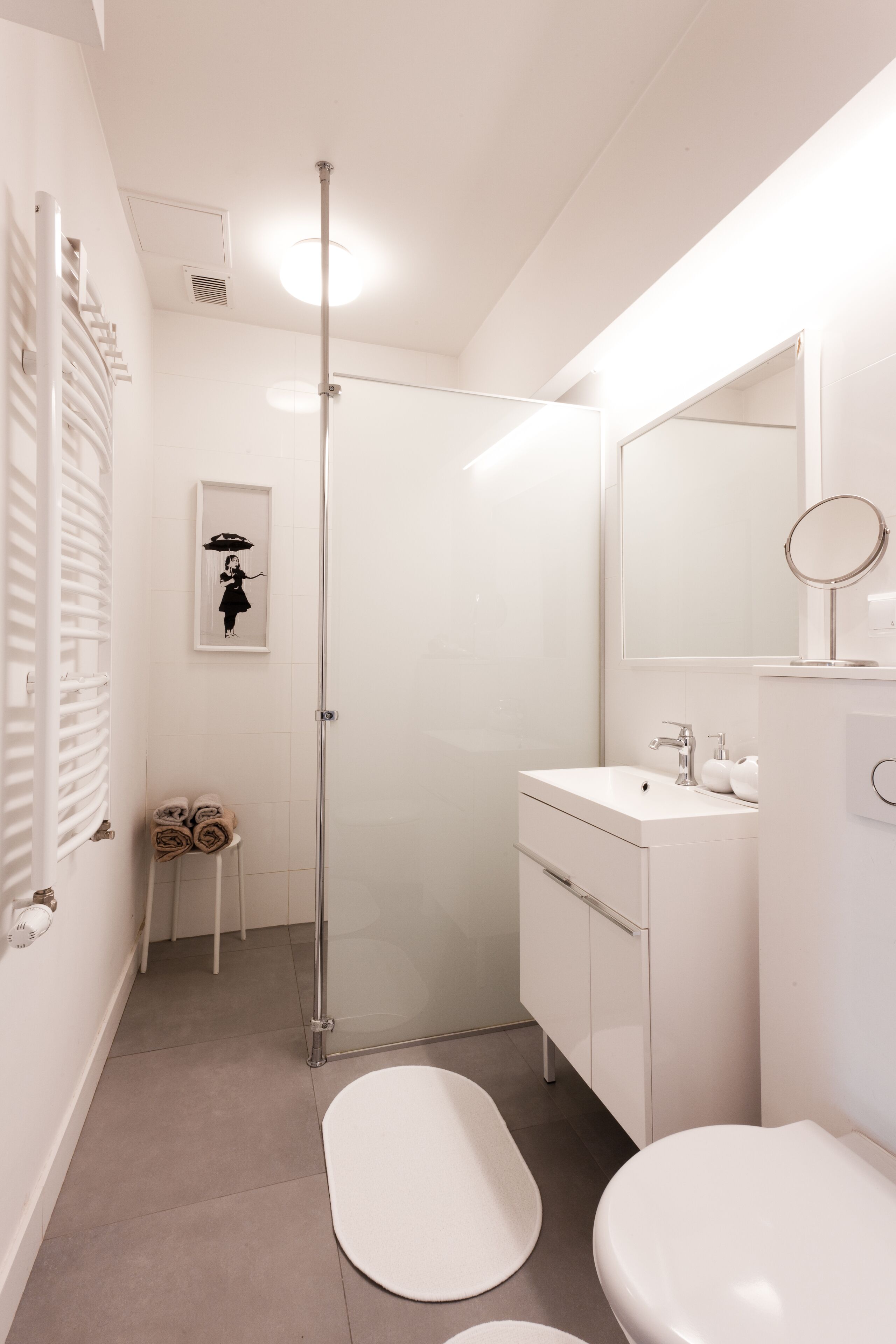 Photo - Snow White Apartment