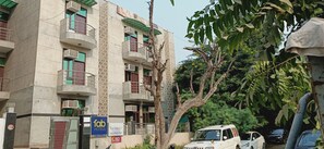 Front of property - The Primero Hotel (Gurugram)