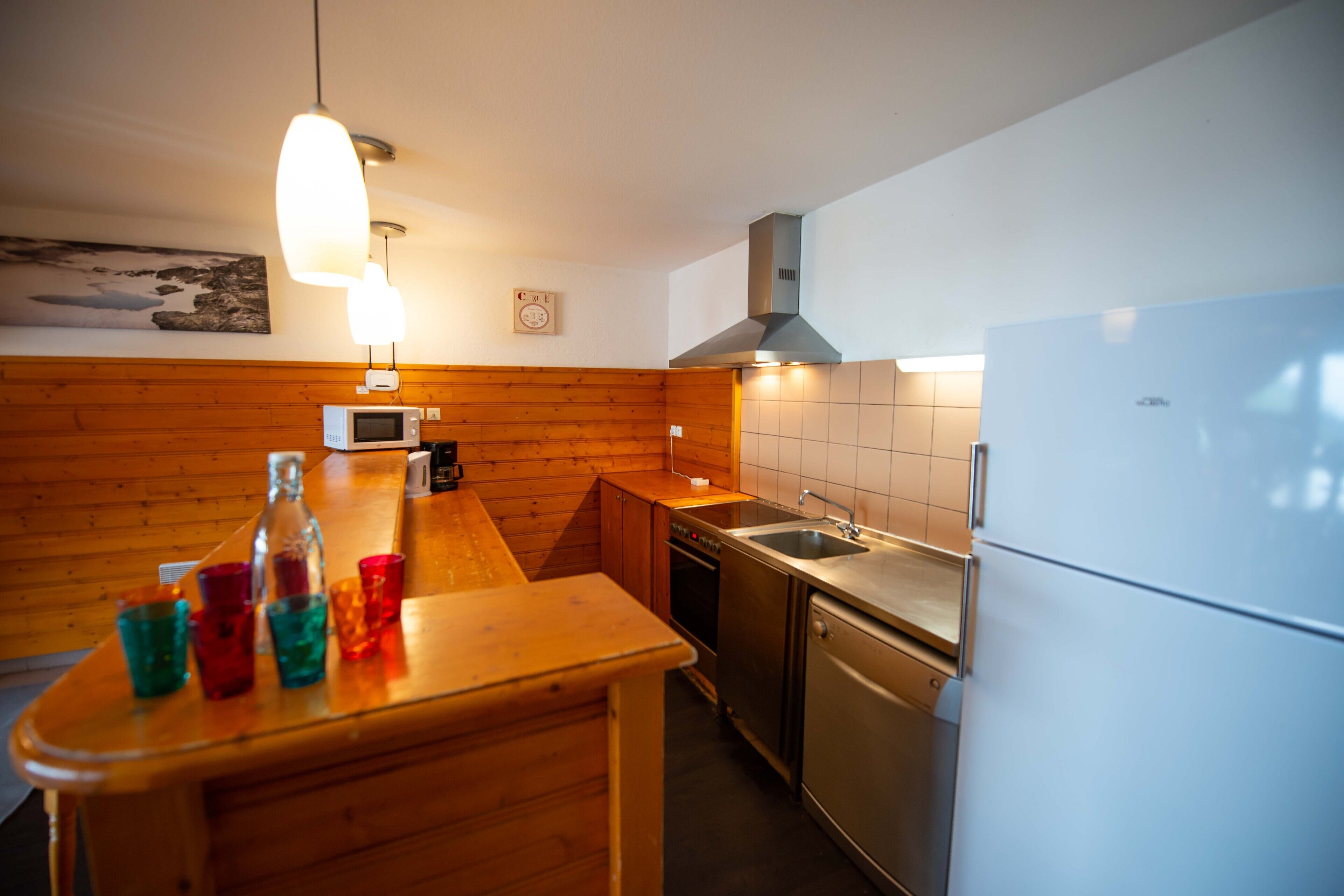 Oz/Alpe d'Huez 200m pistes, jusqu'à 25pers, Jacuzzi, chambres avec salle de bain