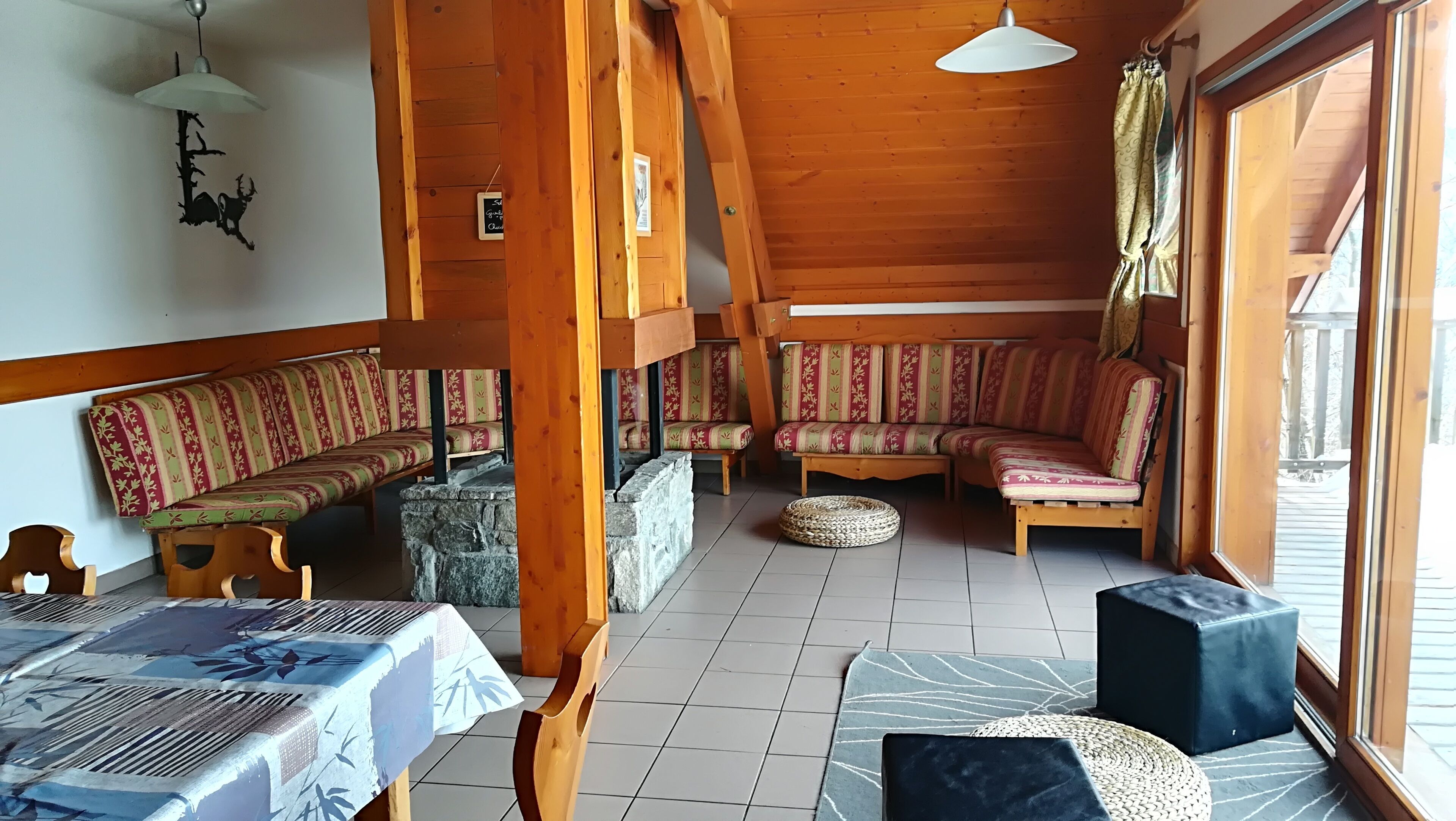 Oz/Alpe d'Huez 200m pistes, jusqu'à 25pers, Jacuzzi, chambres avec salle de bain