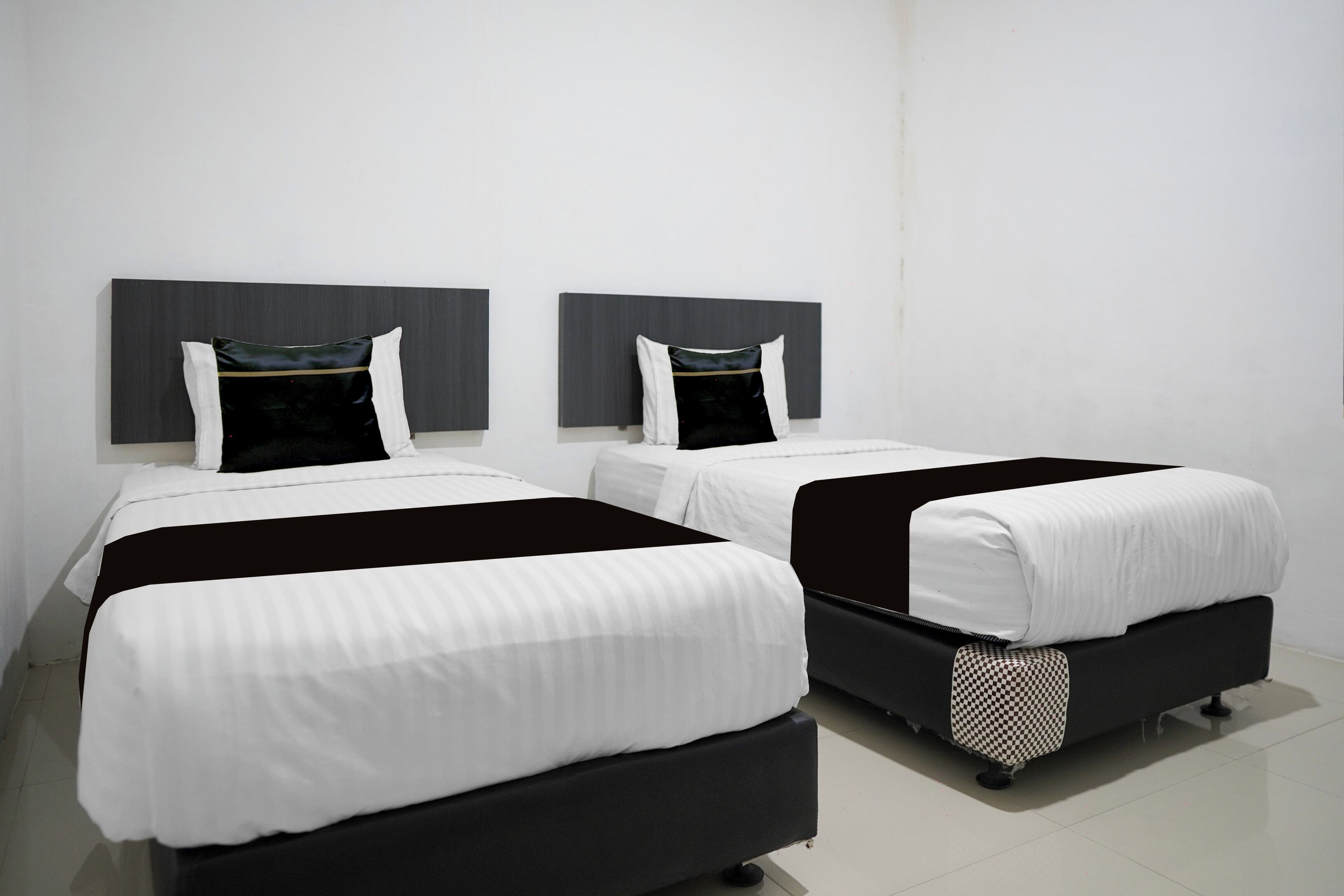 Superior-Zweibettzimmer | Schreibtisch, schallisolierte Zimmer, kostenloses WLAN, Bettwäsche