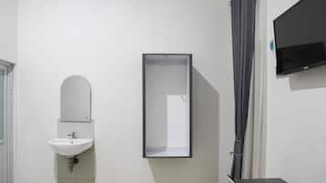 Deluxe Suite | Bathroom