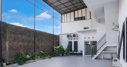 OYO 1185 Sachila Residence Syariah
