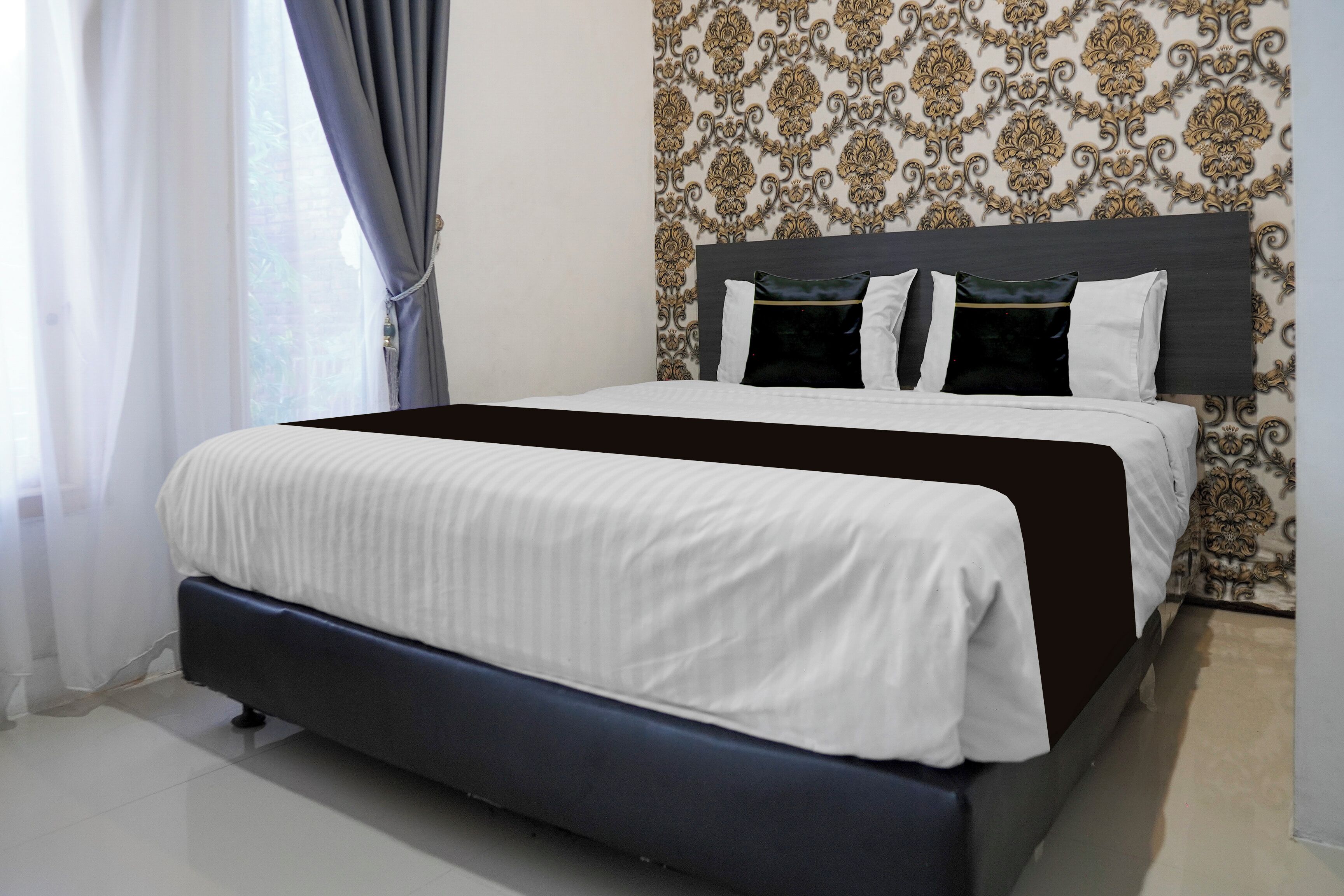 Bureau, chambres insonorisées, Wi-Fi gratuit, draps fournis