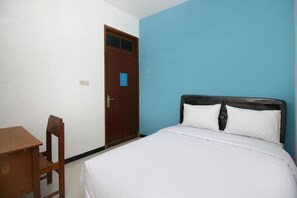 Standard Double Room | Desk, free WiFi