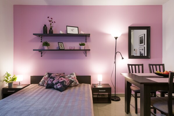 Appartamento | 1 camera, una cassaforte in camera, postazione laptop