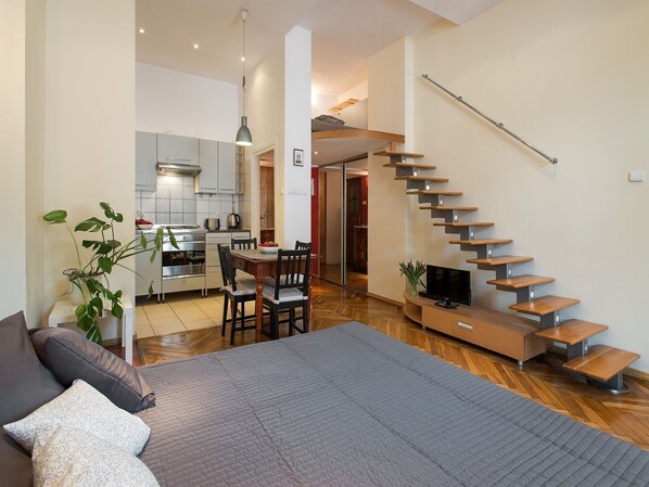 Studio | Eigene Küche | Kühlschrank, Mikrowelle, Ofen, Herdplatte