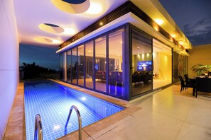 Indoor pool - The Heights Penthouse 3bedroom A2 near Kata Beach (Karon)