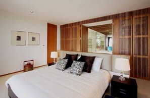 The Heights Luxury Ocean View B22 | 2 quartos, cofres nos quartos, escrivaninha