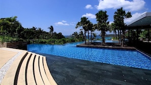 Outdoor pool - Luxury Ocean View Apartment Kata B22 near Kata Beach (Karon)