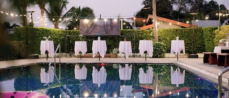 Piscine extérieure