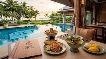 2 restaurants, breakfast served