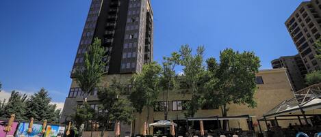 Seasonal outdoor pool