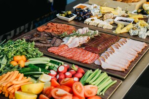 Dagelijks ontbijtbuffet inbegrepen