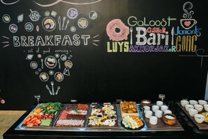 Free daily buffet breakfast