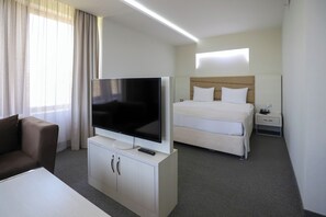 Family Room | In-room safe, desk, soundproofing, iron/ironing board