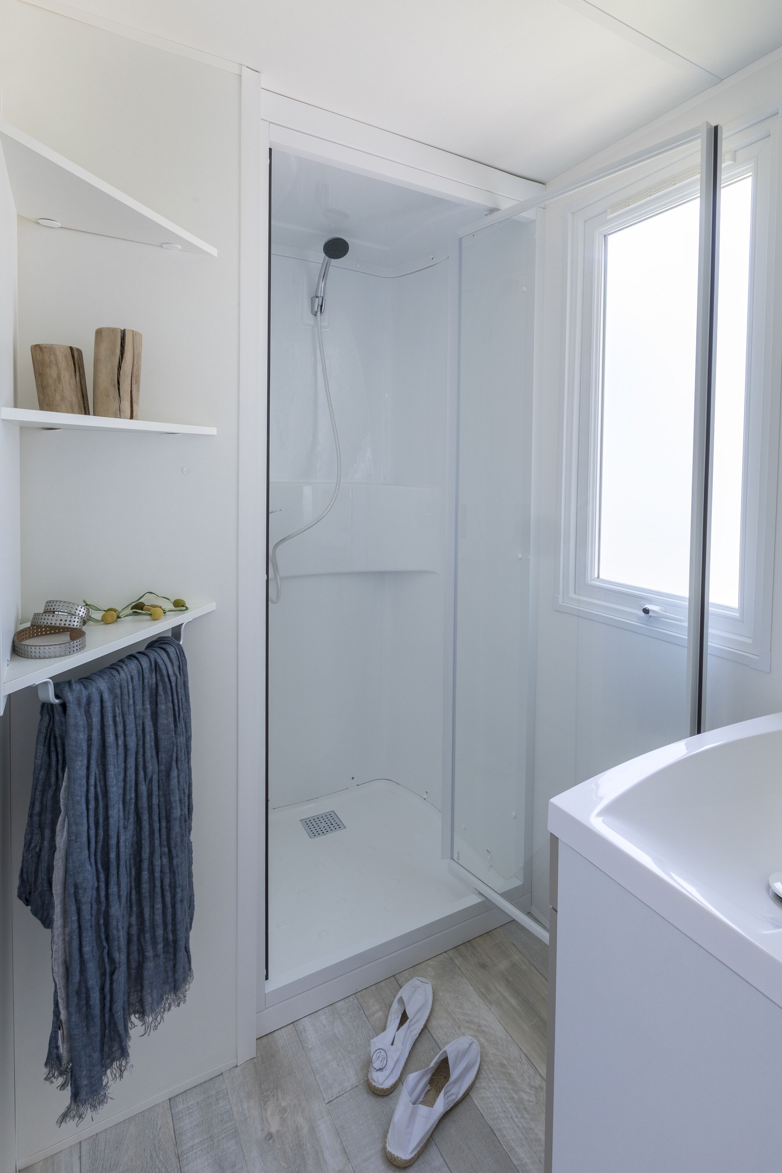 Mobile Unterkunft, 2 Schlafzimmer (Empordà) | Dusche im Bad