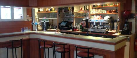 Baari (majoituspaikassa)