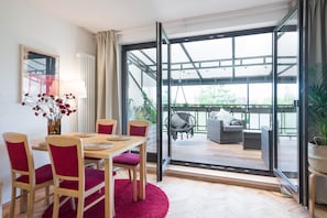 Panoramic Apartment, 2 Bedrooms | Living area