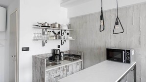Studio, 1 Bedroom (Industrial) | Private kitchen - Evel's Home Suites (Thessaloniki)