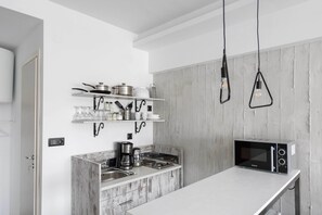 Private kitchen - Evel's Home Suites (Thessaloniki)