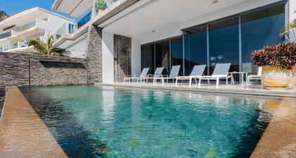 Villa Omari 5Bedroom with Pool near Kata Beach