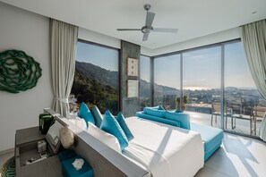 5 bedrooms, in-room safe, desk, iron/ironing board