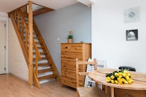 Studio | In-room dining