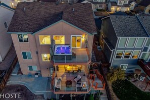 Outdoor dining - 5BR Mtn Views Family Getaway HOT TUB (Colorado Springs)